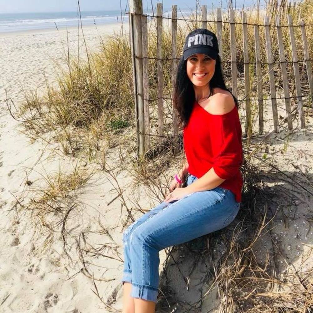 Meet your Posher, Lena